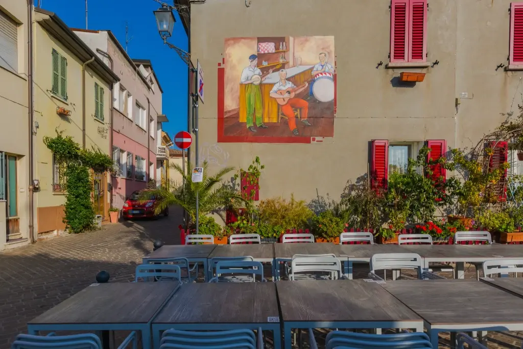 davanti al ristorante retroborgo